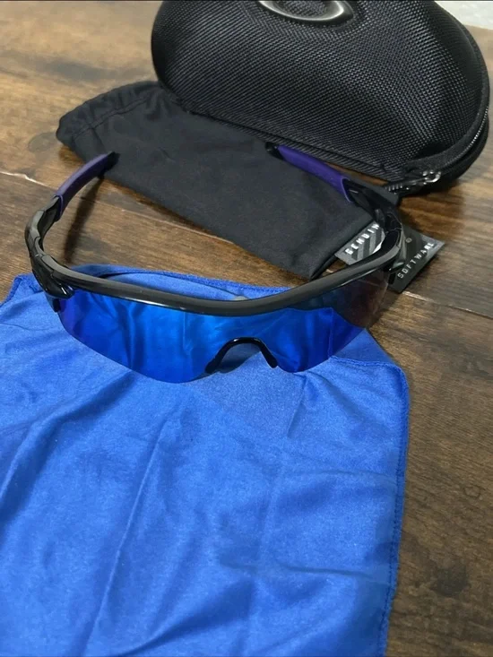 Oakley RadarLock Path (Low Bridge Fit) Team Navy Blue - Custom