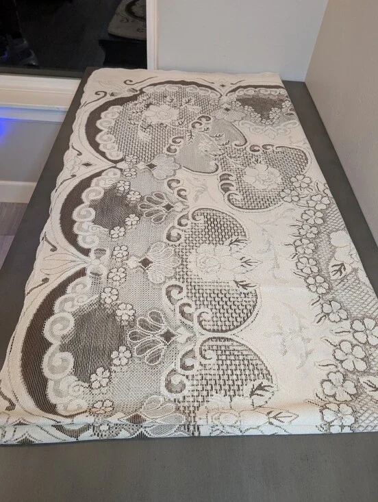 Vintage Sheer Brown Decorative Lace Tablecloth Boho Cottagecore Size 106