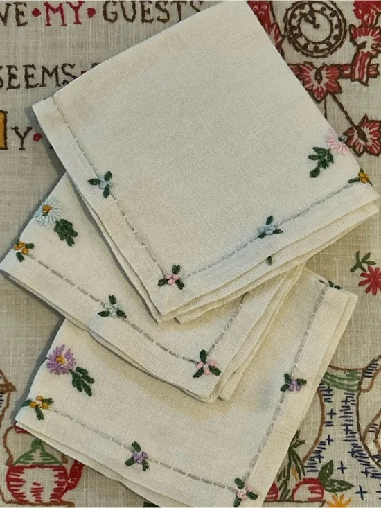 Vintage Embroidered Linen Cocktail Napkins Floral set of 3