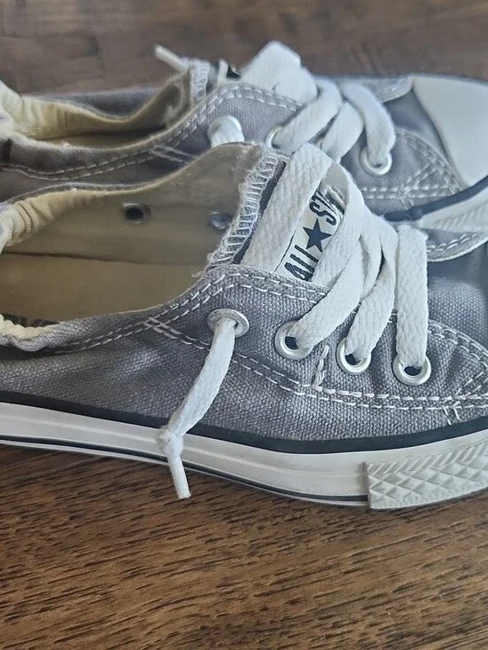 Converse Kids Grey Low-Top Slip-On Sneakers with White Laces