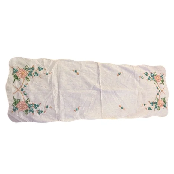 Handcrafted Embroidered Floral Table Runner Vintage Cottagecore Decor‎ 35x12