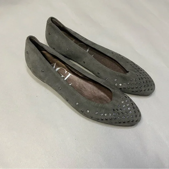 AGL Attilio Giusti Leombruni Flats US Size 5 Suede Leather Grommet Mist Grey NWT