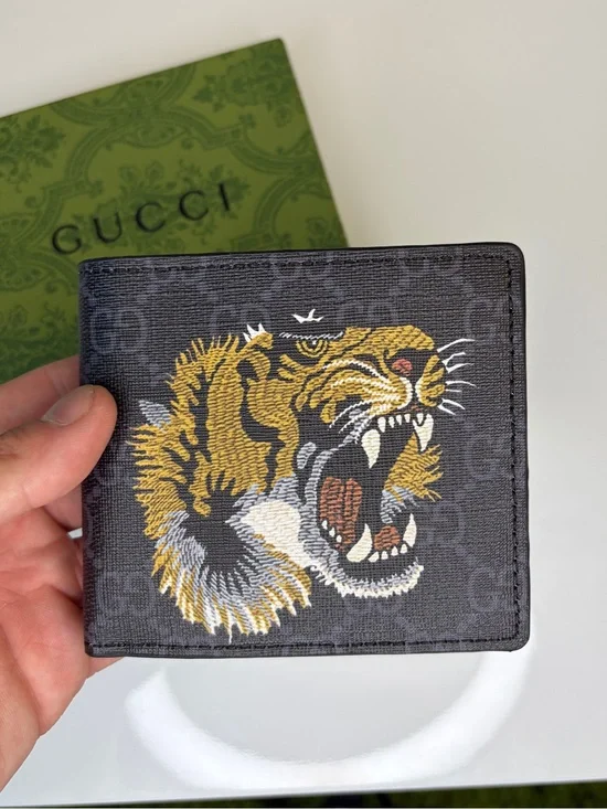 Men’s Original Genuine Leather Black Tiger Bi-Fold Wallet