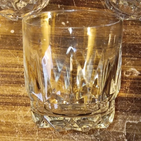 Vintage Arcoroc Artic clear France barware glasses 🥂
