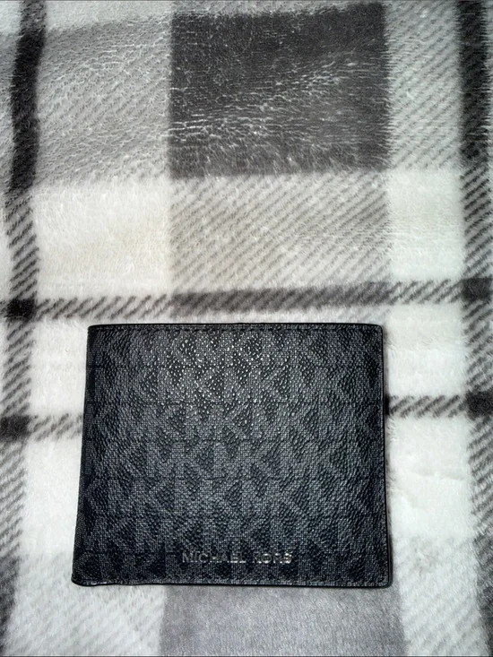 Michael Kors Black Logo-Print Wallet never used