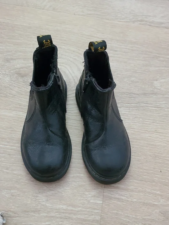 Dr. Martens Toddler Black Chelsea Boots Elastic Zip Sz9