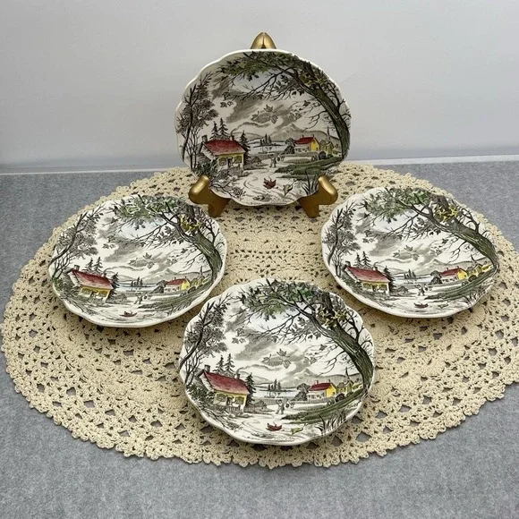 Vintage 1955 J &G Meakin Saucer Plates 5.5