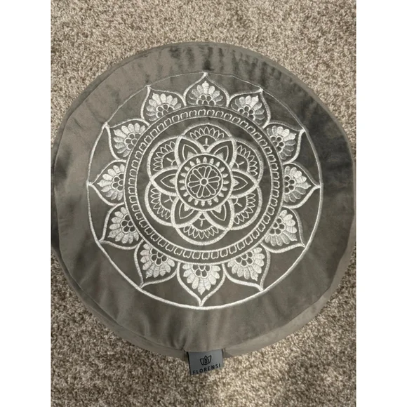 FLORENSI Gray & White Embroidered buckwheat zafu Mandala Round Pillow 14