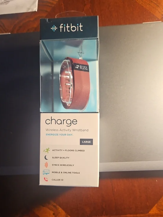 Fitbit Charge Wireless Activity Wristband in Purple - Large