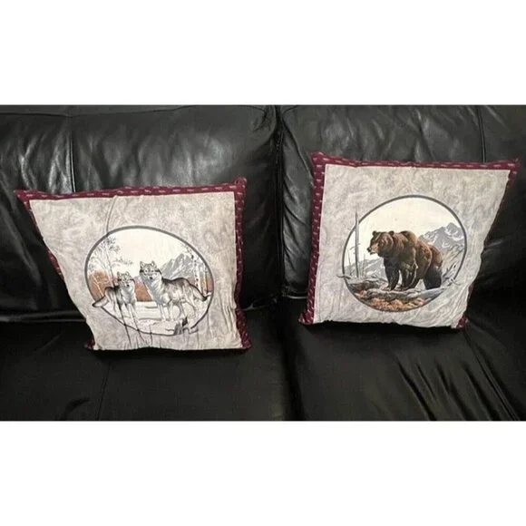 Handmade Hudson Scene 2 Bear Wolf Throw Pillow 15