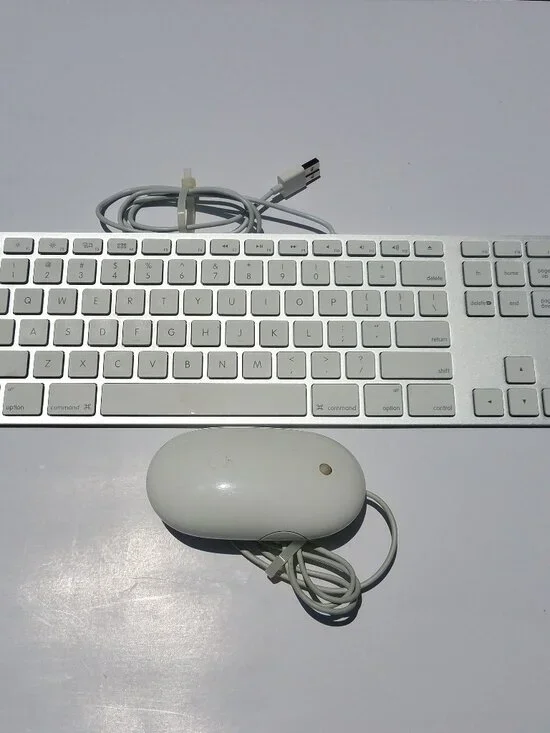 Apple White Aluminum USB Wired Keyboard A1243 and Apple wired Mouse A1152