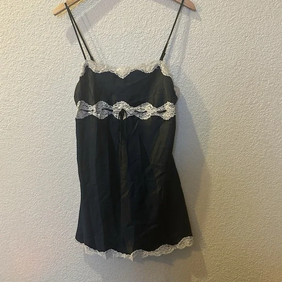 Victorias Secret Lingerie‎ Medium Black And Cream Lace Y2k