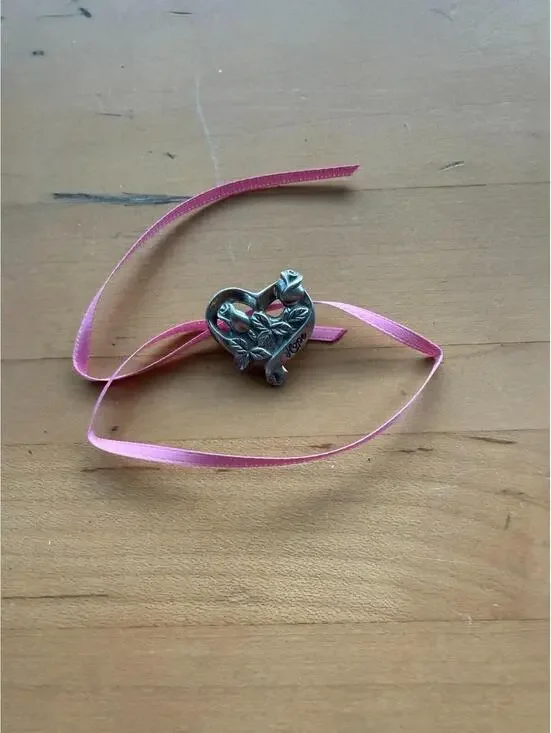 Longaberger Hoirzon of Hope Heart Pewter Pin/Tie-On