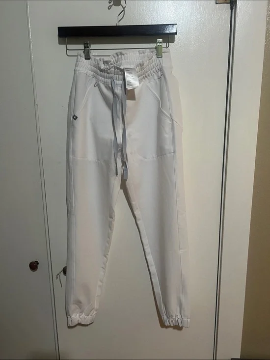 Figs Optic White Jogger Pants with Drawstring Waist ?? men’s ??