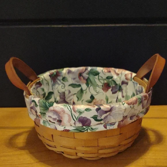 Vintage 1998 Longaberger Round 21
