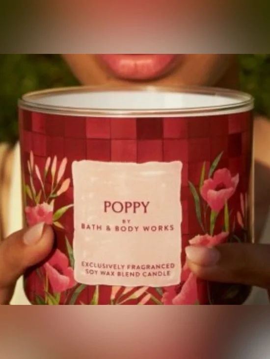 Bath & Body Works Poppy Floral Candle - Red and Pink