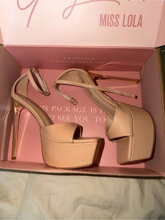 Miss Lola nude Platform Stiletto heels
