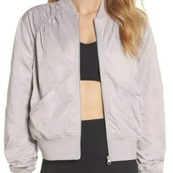 ZELLA  LAVENDER SATIN‎ BOMBER JACKET Size Small Pockets