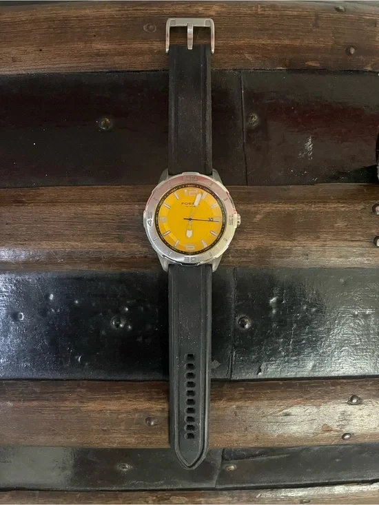 Vintage Fossil Men's Yellow Dial Watch with Black Rubber Strap