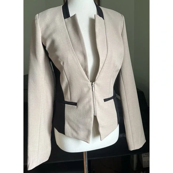 XOXO Army Beige Long Sleeve Blazer Zipper Closure Women Sz M Business Work Coat