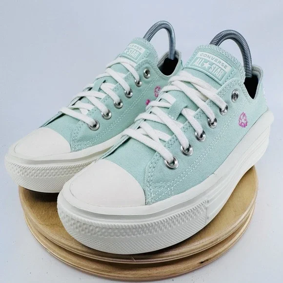 Converse Move Lift Platform Low Womens 7.5 embroidered Mint aloe Sneakers