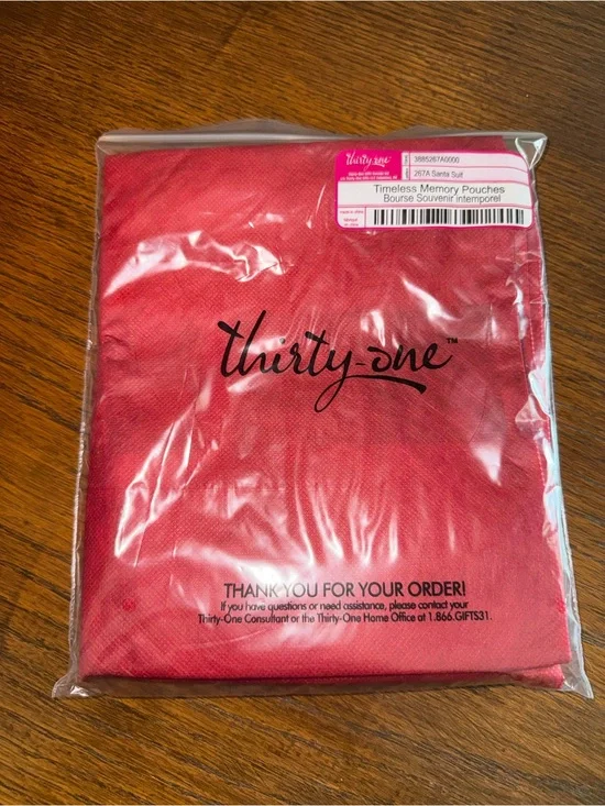 thirty-one Red Timeless Memory Pouch