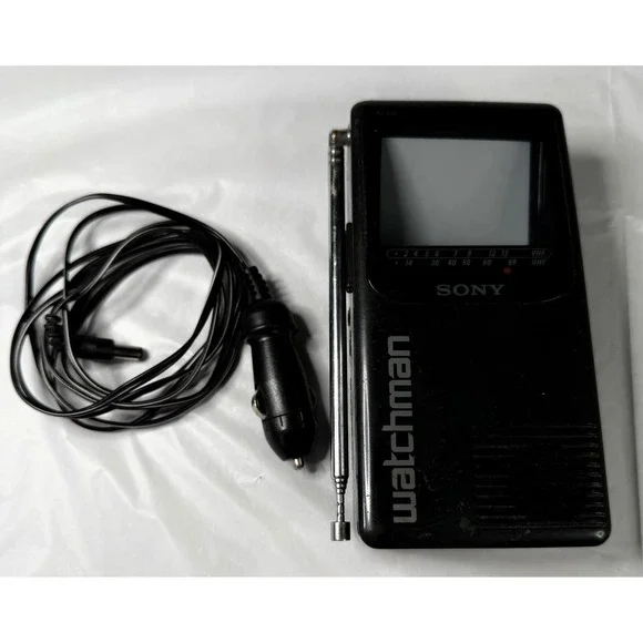Sony Watchman FD-230 Portable B&W TV Handheld Television 1990 Vintage Black