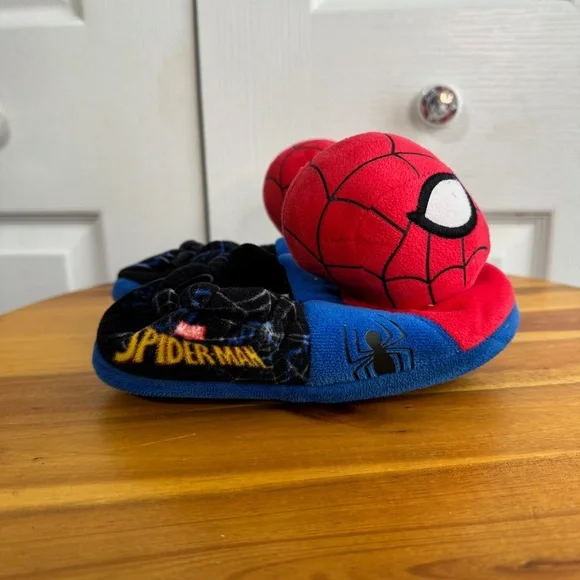 Marvel Spider-Man kids slippers‎ size 11-12