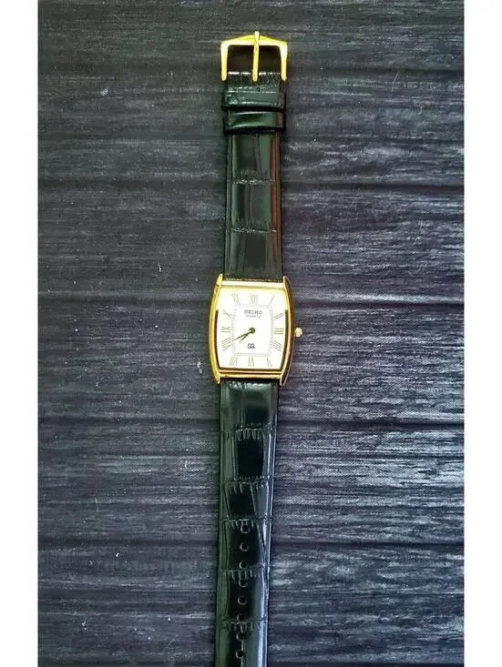 RARE Vintage‎ Mens Seiko Barrel Gold White Watch New Mvt  Bat