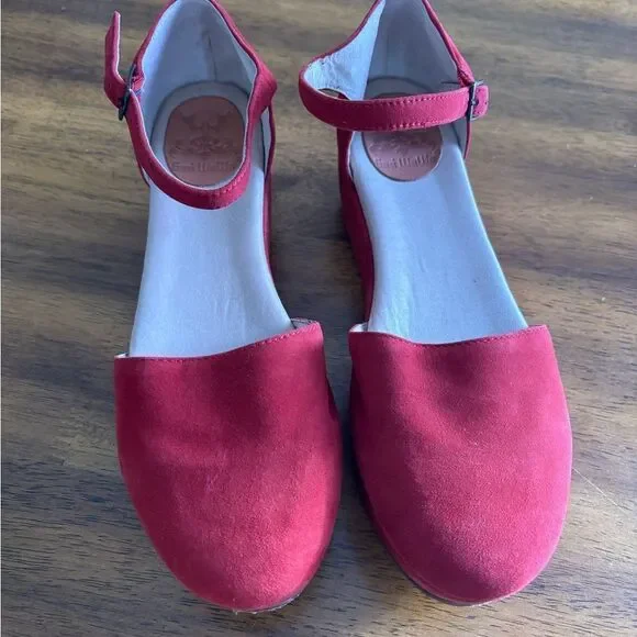 Gee Wawa women’s platform sandals