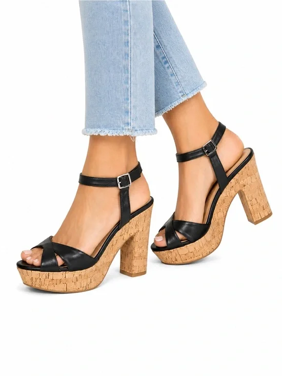 Kaari Blue Size 9.5‎ Black Platform Chunky Strappy Sandals
