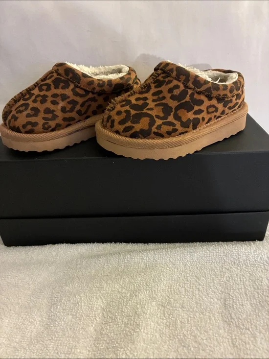 Pre-owned Leopard Print Cozy Slip-On Slippers inner faux sheering