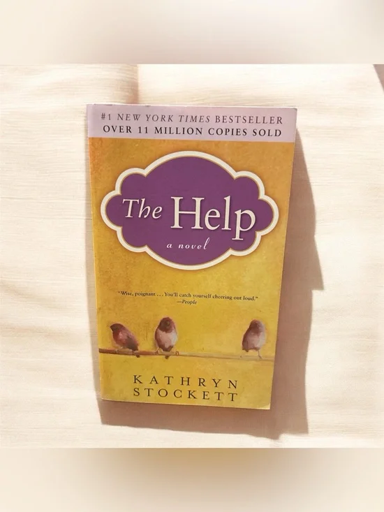 Novel- The Help by Kathryn Stockett-Paperback