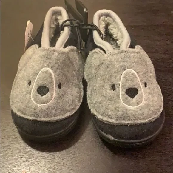 Indoor outdoor shoes!‎