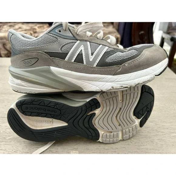 New‎ Balance 990v6 Grey Suede Mesh Running Shoes GC990GL6 Kids 6.5.