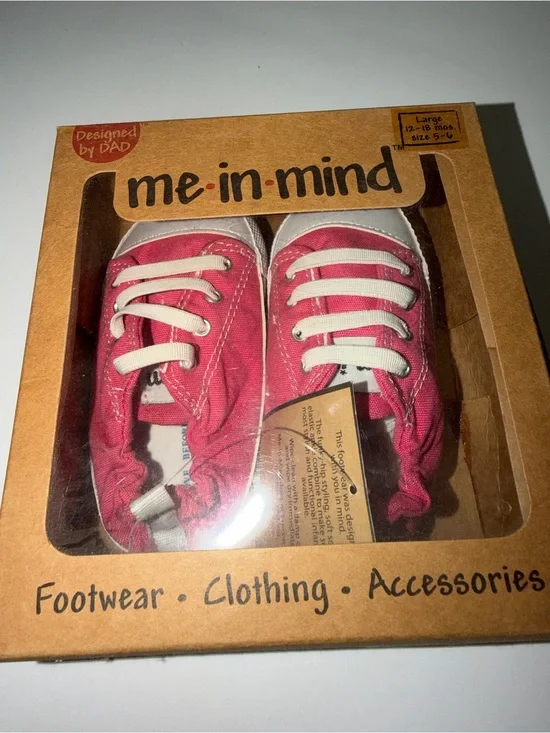 NWT Me-In-Mind Baby Girl Pink Canvas Crib Shoes | 12-18M Size 5-6