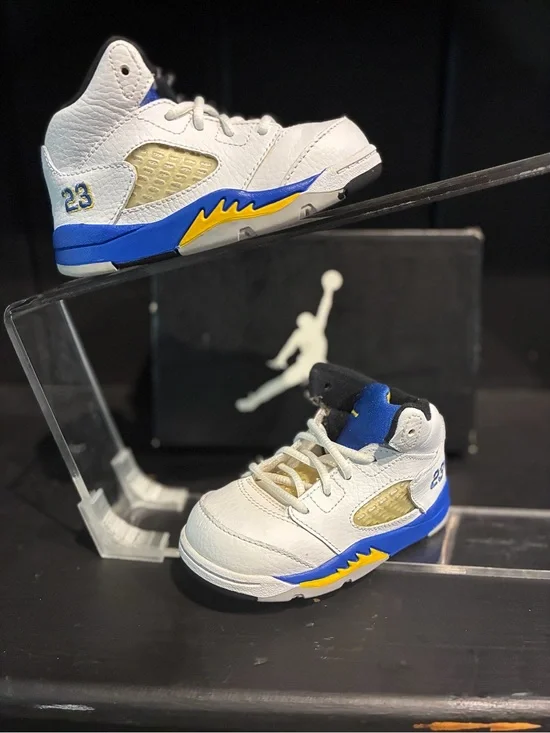 Air Jordan 5 Retro ‘Laney’  Size 6c