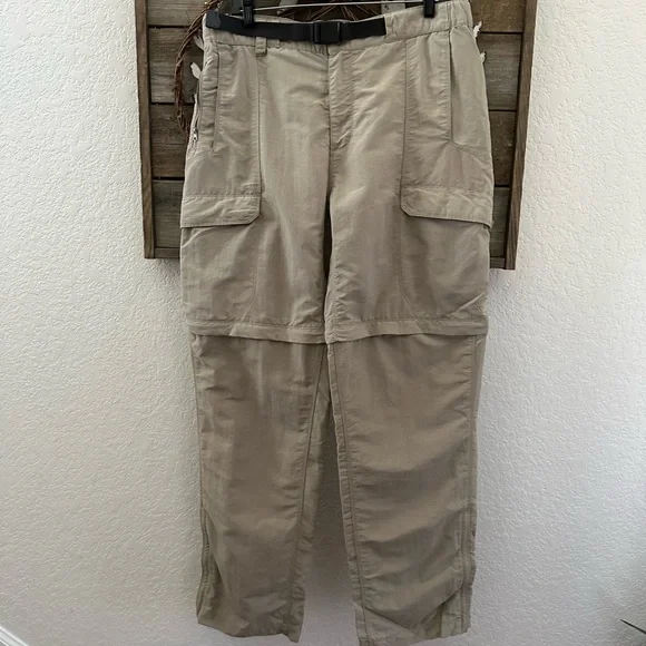 The North Face khaki zip off nylon convertible hiking pants size Large Long‎