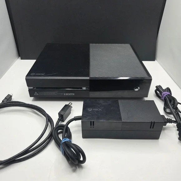 Microsoft Xbox One Console Model 1540 500GB Black Bundle Tested