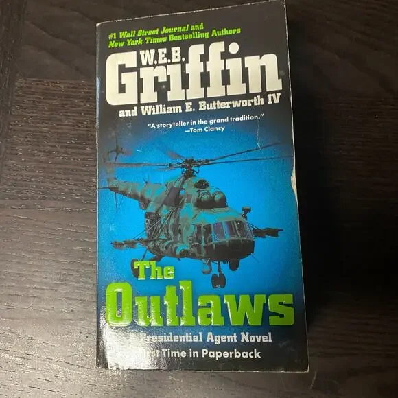 Outlaws by W. E. B. Griffin, William E. Butterworth IV (2011, Trade Paperback)