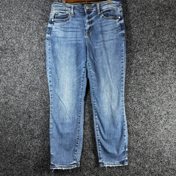 Judy Blue Boyfriend Fit Jeans Medium Wash Raw Hem JB82277MD Size 9/29