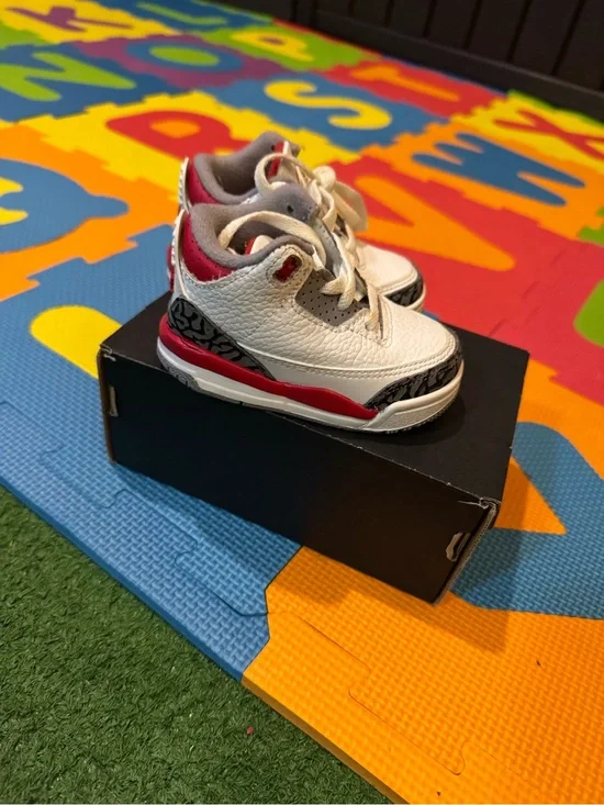 Jordan Kids White, Red and Black Retro Sneakers Excellent Condition