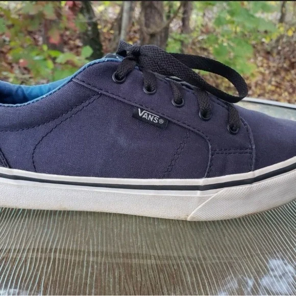 Vans Blue and White Sneakers with Low-Top Design and Classic‎ Style
