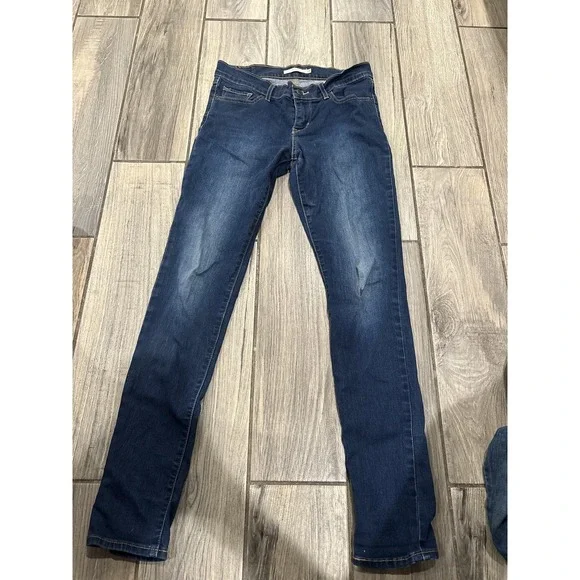 Levi's 711 Skinny Jeans Women's Size 28 / L30 Dark Wash Stretch Denim Blue