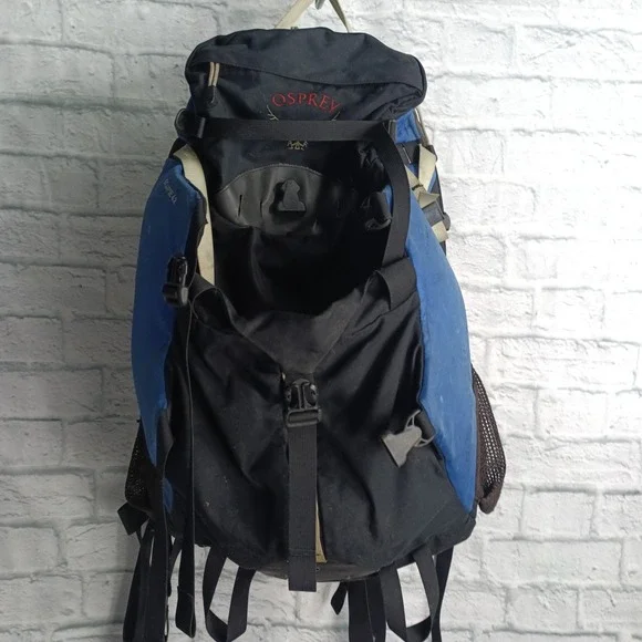 Osprey Eclipse 42 Technical Backpack Blue Black Hiking Climbing Bag Size Small