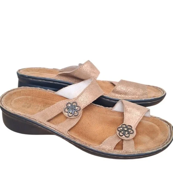 Naot Leather Bling Floral Womens size 8 Comfort Velcro Resortwear Beachy Sandals