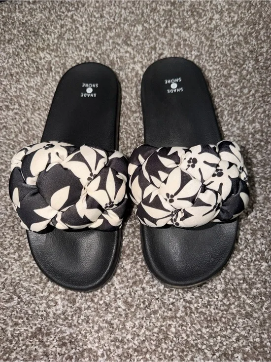 Shade & Shore Black and White Floral Braided Slide Sandals