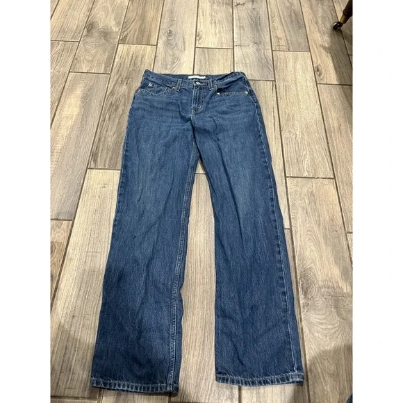 Levi's Women's Size 27 Low Pro Straight Jeans Medium Wash Denim Blue