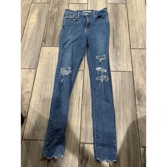 Levi's 720 High Rise Super Skinny Jeans Women's Size 28 Distressed Raw Hem Blue