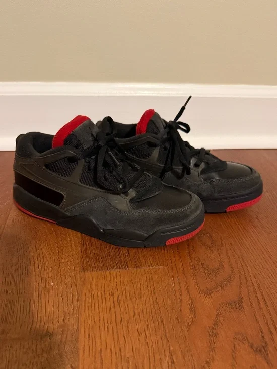 Jordan 4 RM PS Bred Black Varsity Red Kids Size 1Y Sneakers FQ7936-060